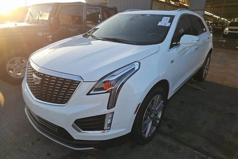 2024 Cadillac XT5 Premium Luxury photo 1