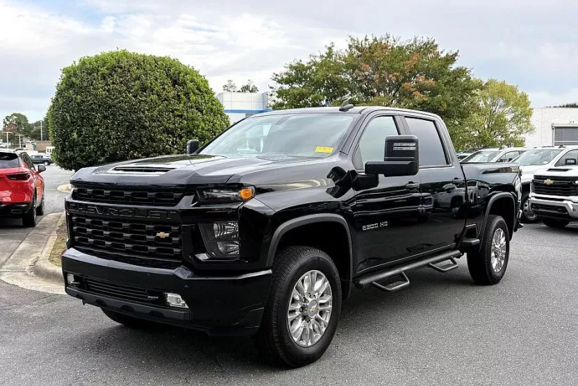 2020 Chevrolet Silverado 2500HD Custom photo 1