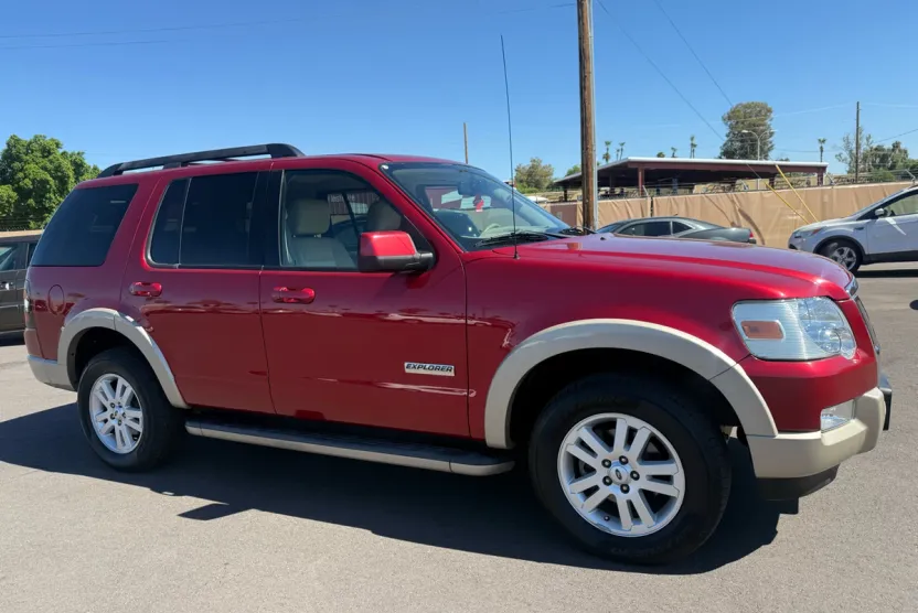 2008 Ford Explorer Eddie Bauer photo 1