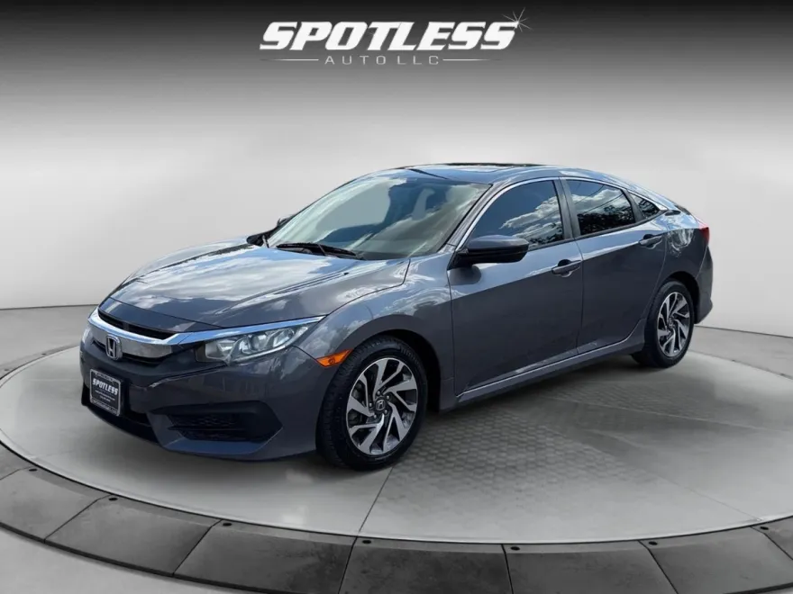 2017 Honda Civic EX photo 1
