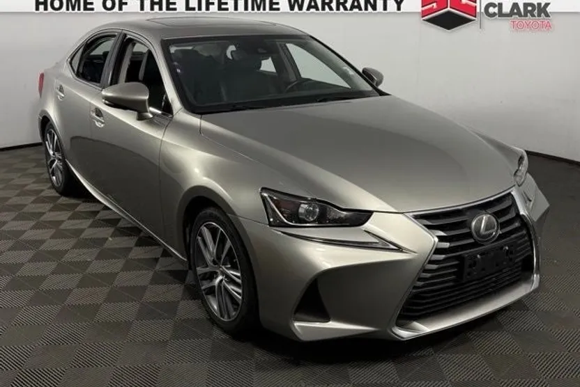 2019 Lexus IS 300 photo 1