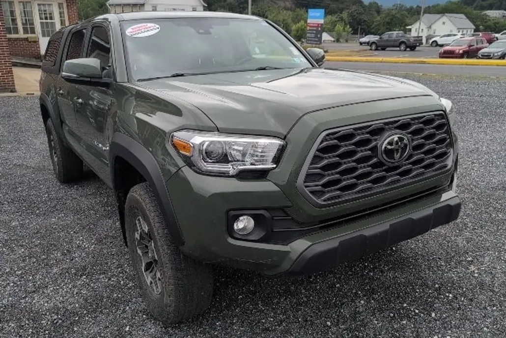 2021 Toyota Tacoma TRD Off-Road photo 1