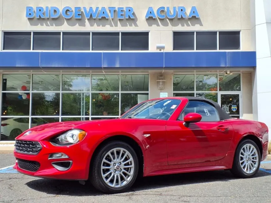2018 Fiat 124 Spider Classica photo 1