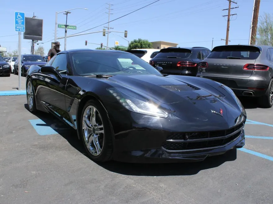 2017 Chevrolet Corvette Stingray 3LT photo 1
