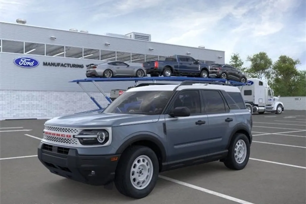 2025 Ford Bronco Sport Heritage photo 1