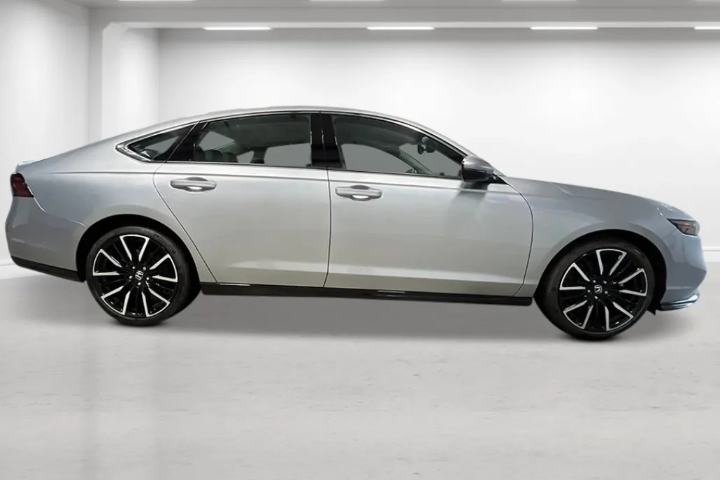 2025 Honda Accord Hybrid Touring photo 1