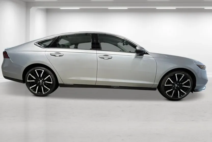 2025 Honda Accord Hybrid Touring photo 1
