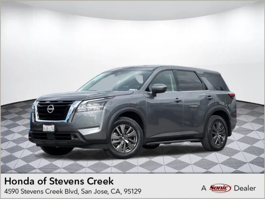 2022 Nissan Pathfinder S photo 1