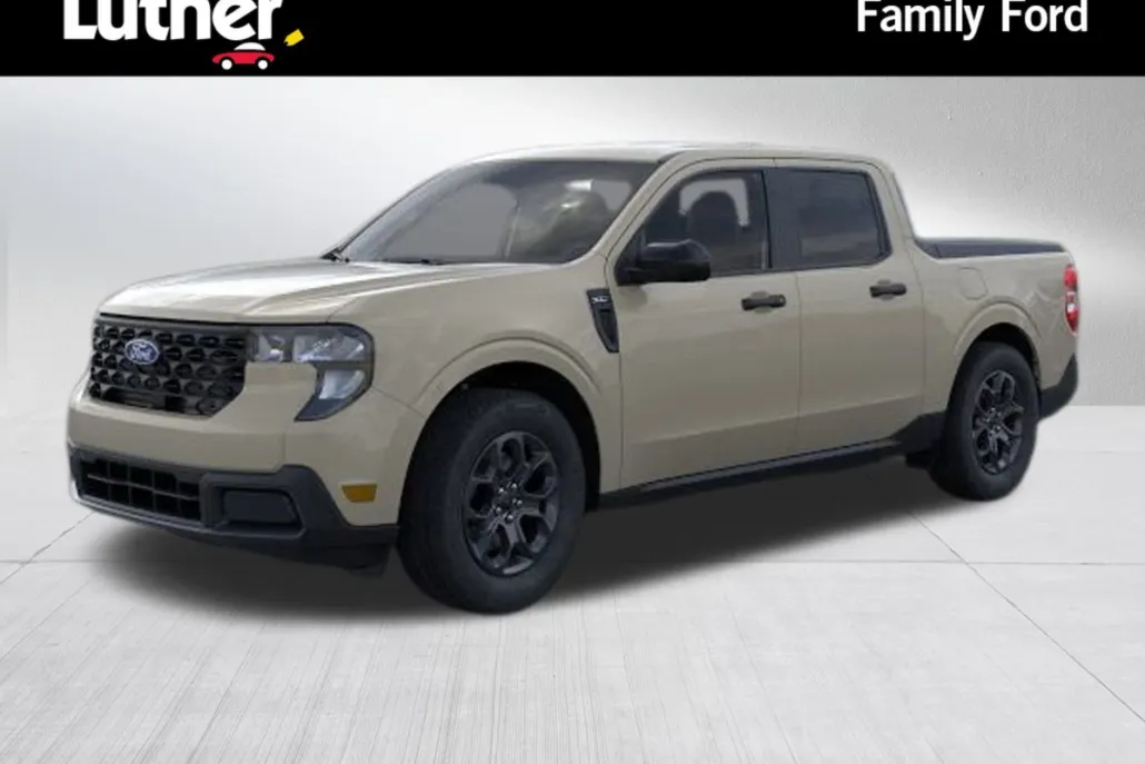 2025 Ford Maverick XLT photo 1