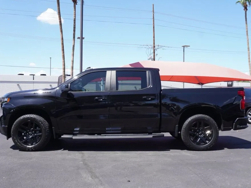 2021 Chevrolet Silverado 1500 RST photo 1