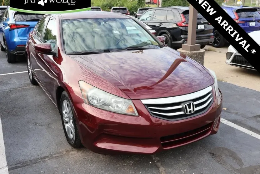 2011 Honda Accord LX-P photo 1