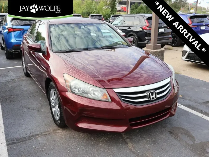 2011 Honda Accord LX-P photo 1