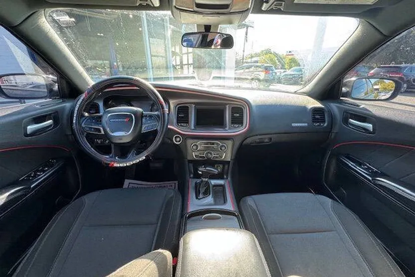 2020 Dodge Charger SXT photo 1