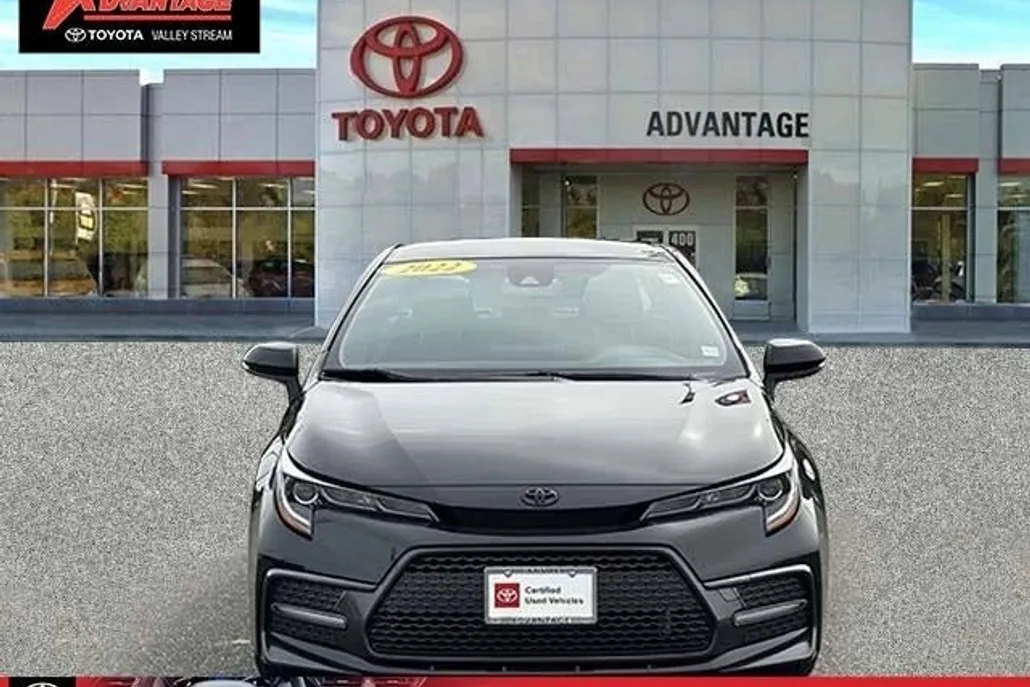 2022 Toyota Corolla SE photo 1