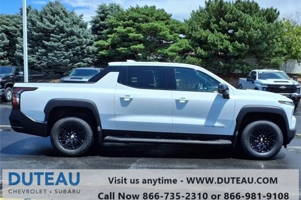 2026 Chevrolet Silverado EV LT photo 1