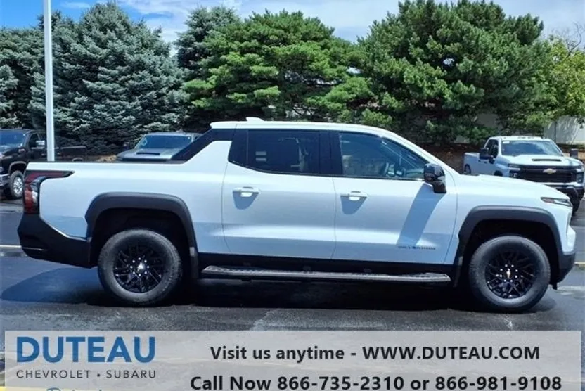2026 Chevrolet Silverado EV LT photo 1