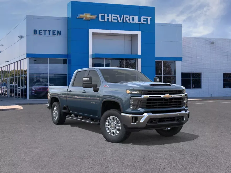 2025 Chevrolet Silverado 2500HD LT photo 1