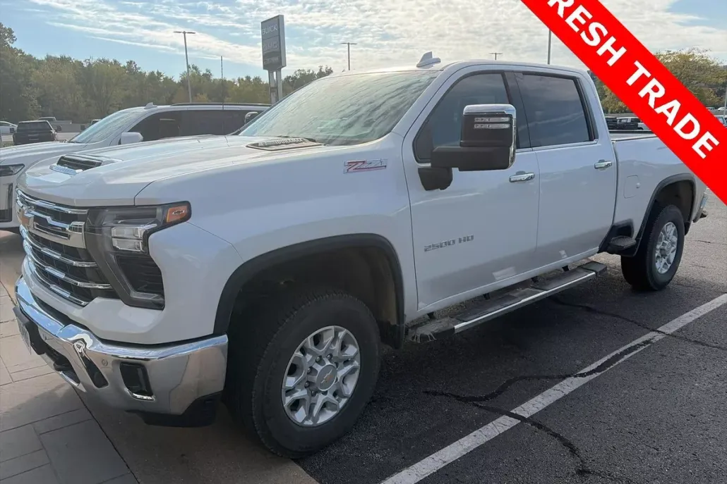 2024 Chevrolet Silverado 2500HD LTZ photo 1
