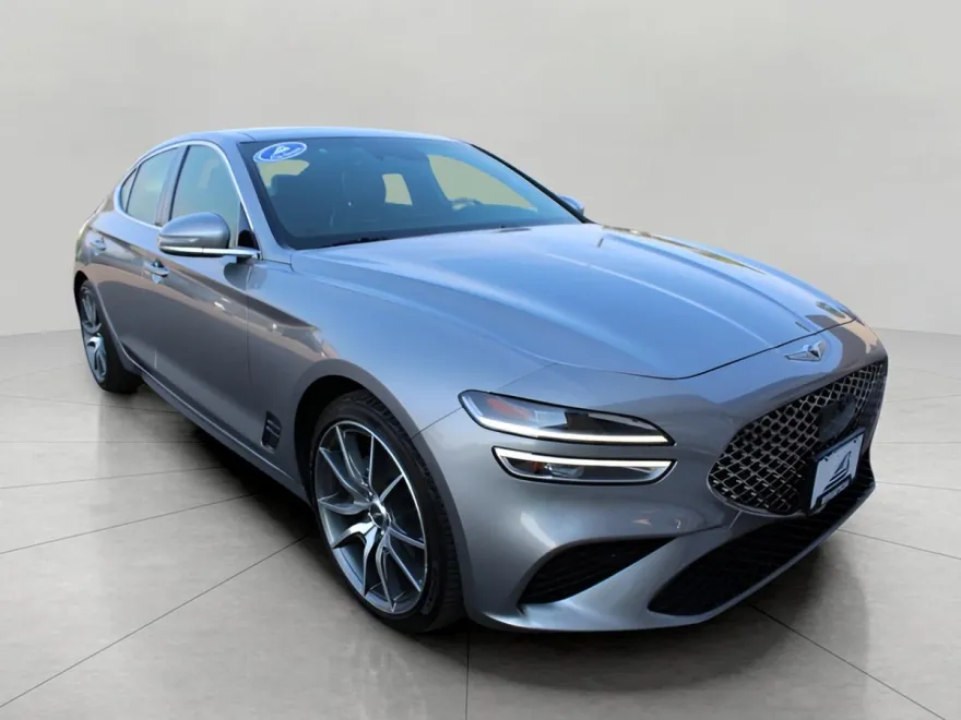 2022 Genesis G70 2.0T photo 1