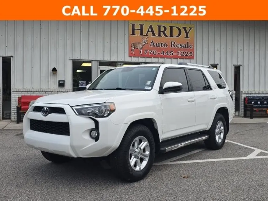 2019 Toyota 4Runner SR5 photo 1
