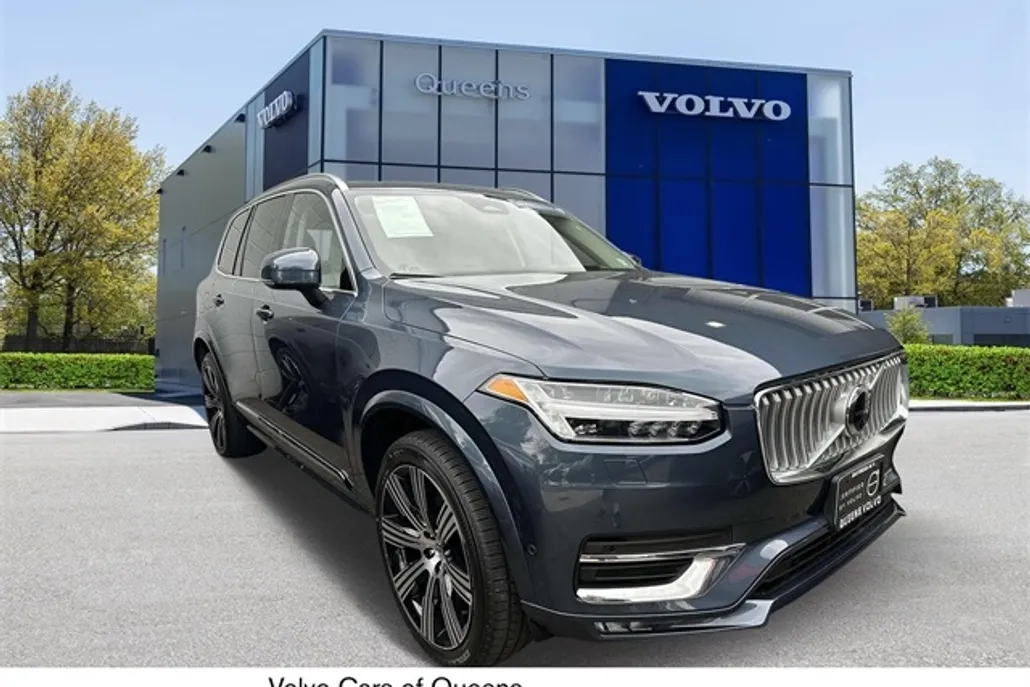 2023 Volvo XC90 Ultimate photo 1