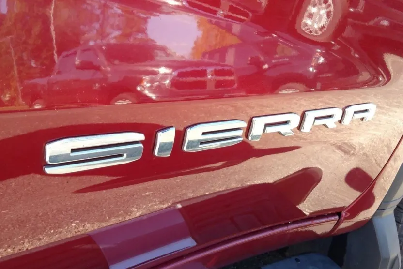 2021 Gmc Sierra 1500 SLT photo 1