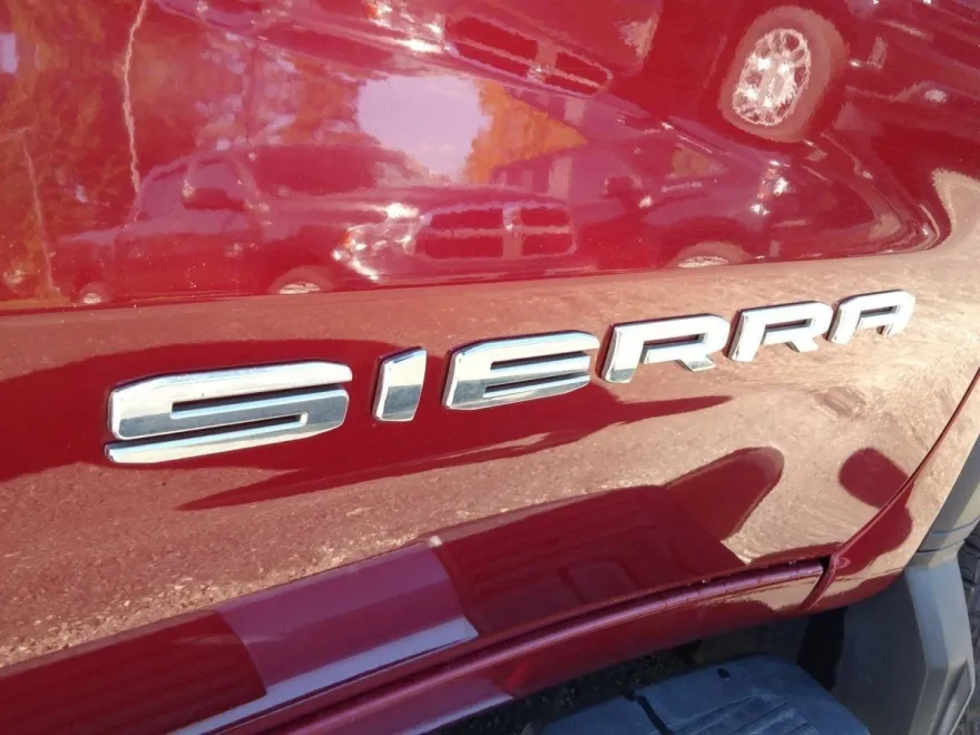 2021 Gmc Sierra 1500 SLT photo 1