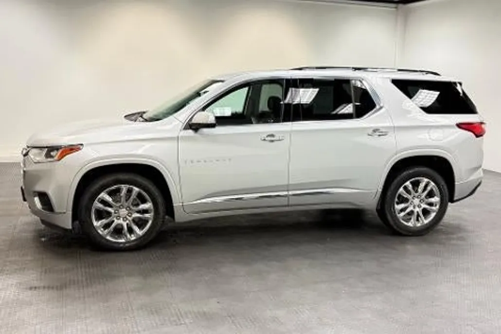 2021 Chevrolet Traverse High Country photo 1