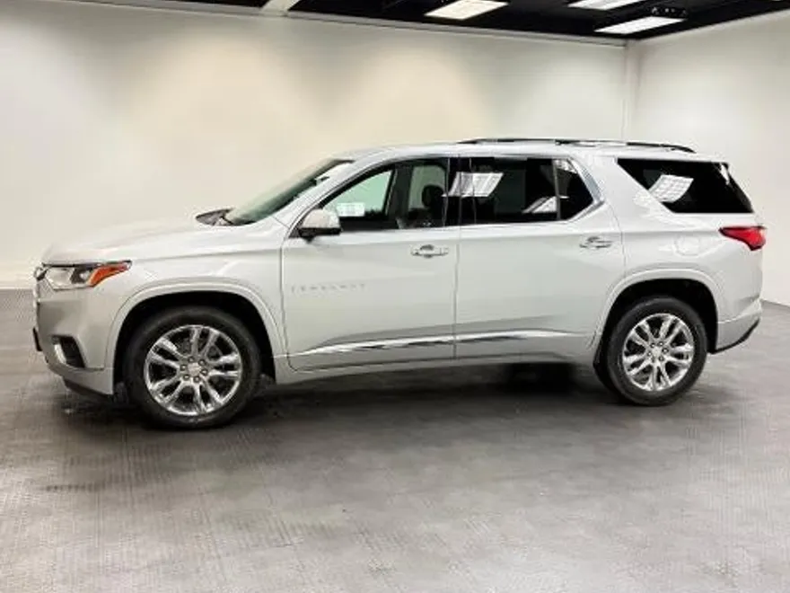 2021 Chevrolet Traverse High Country photo 1