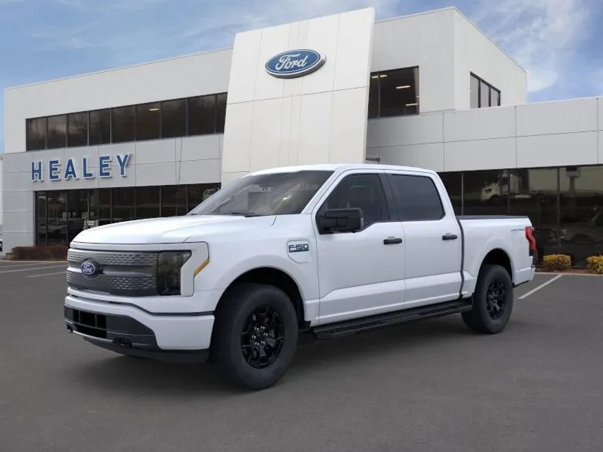 2025 Ford F-150 Lightning XLT photo 1