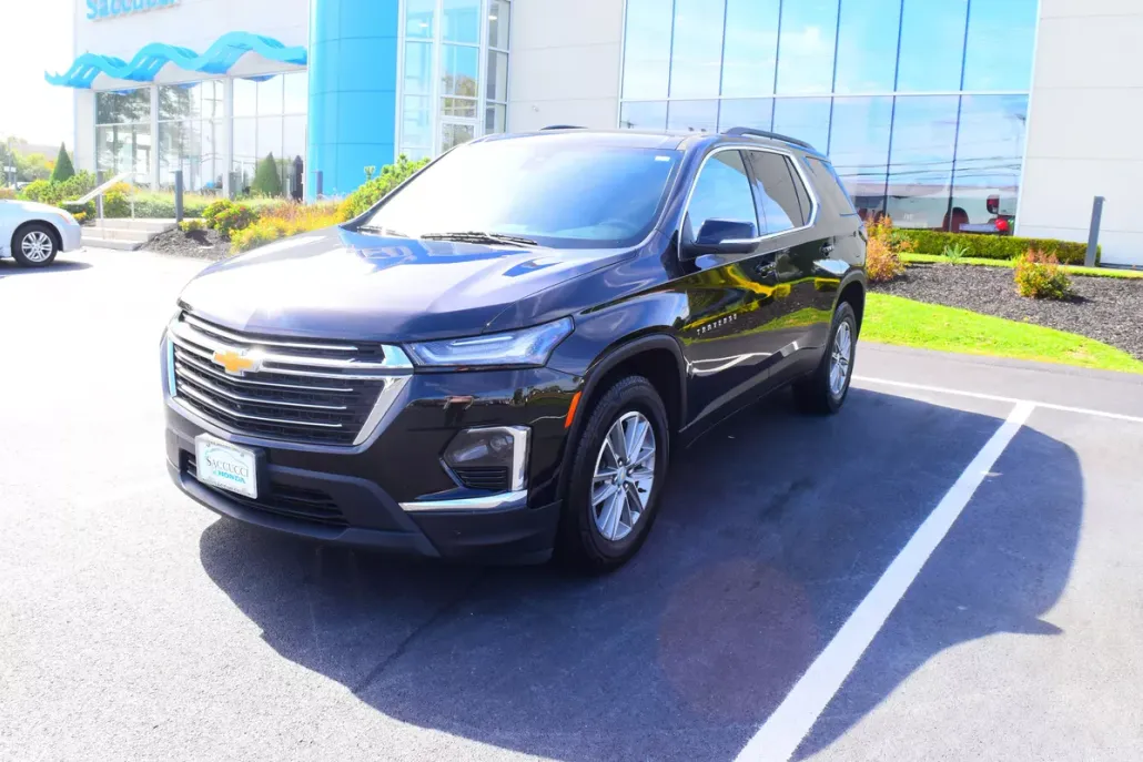 2023 Chevrolet Traverse Cloth 1LT photo 1