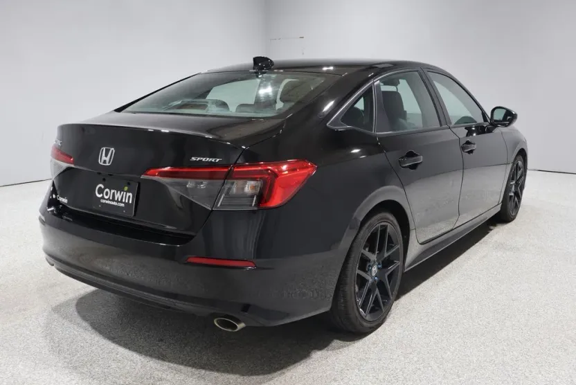 2022 Honda Civic Sport photo 1