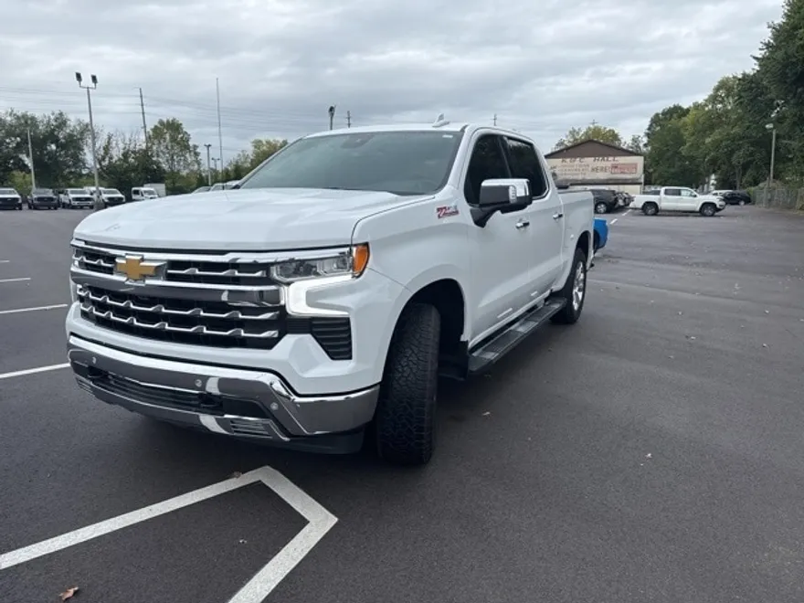 2023 Chevrolet Silverado 1500 LTZ photo 1
