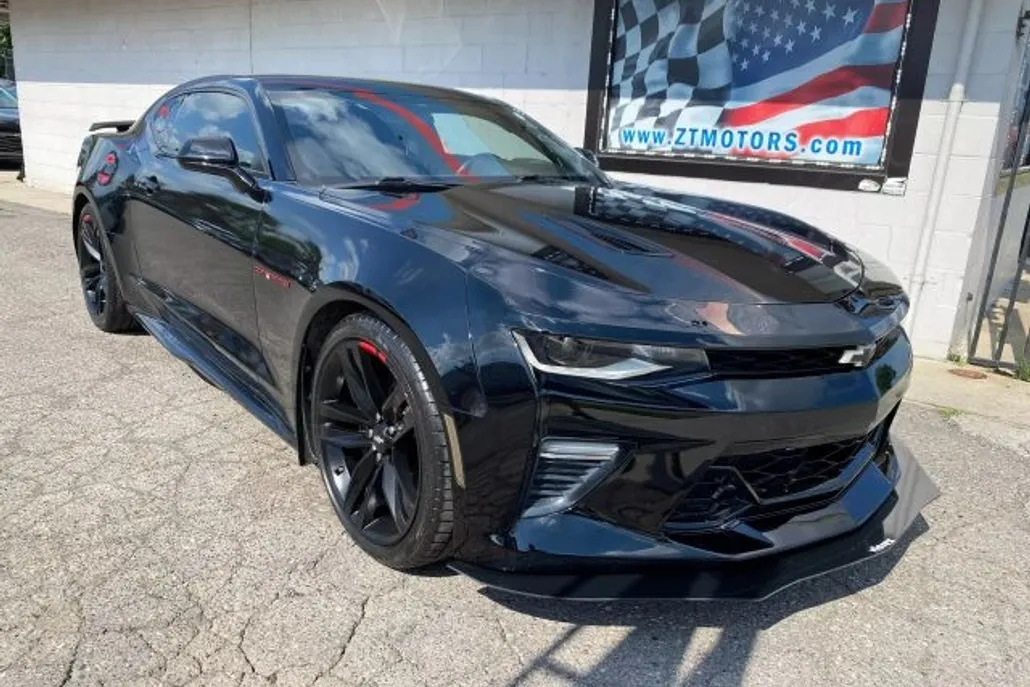 2018 Chevrolet Camaro SS Coupe photo 1