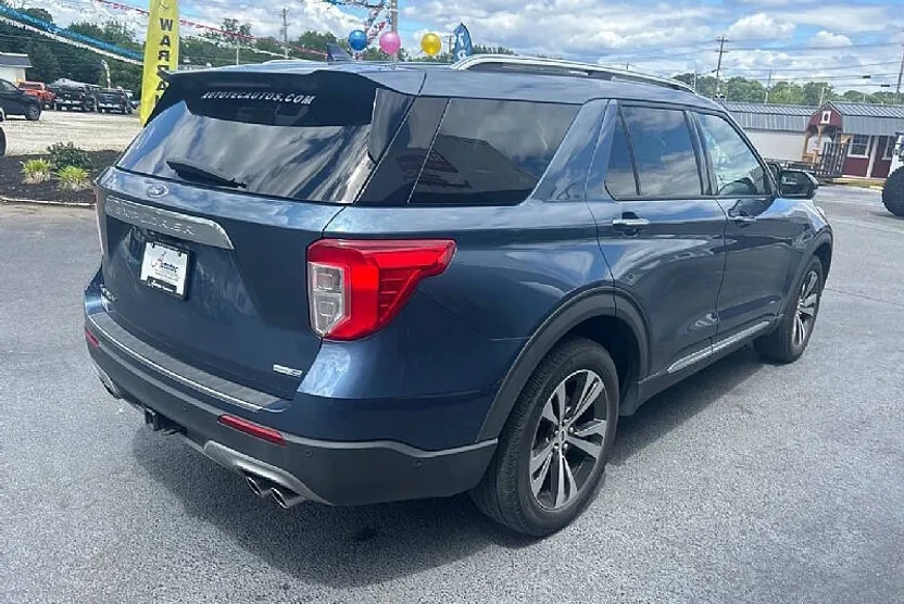 2020 Ford Explorer Platinum photo 1