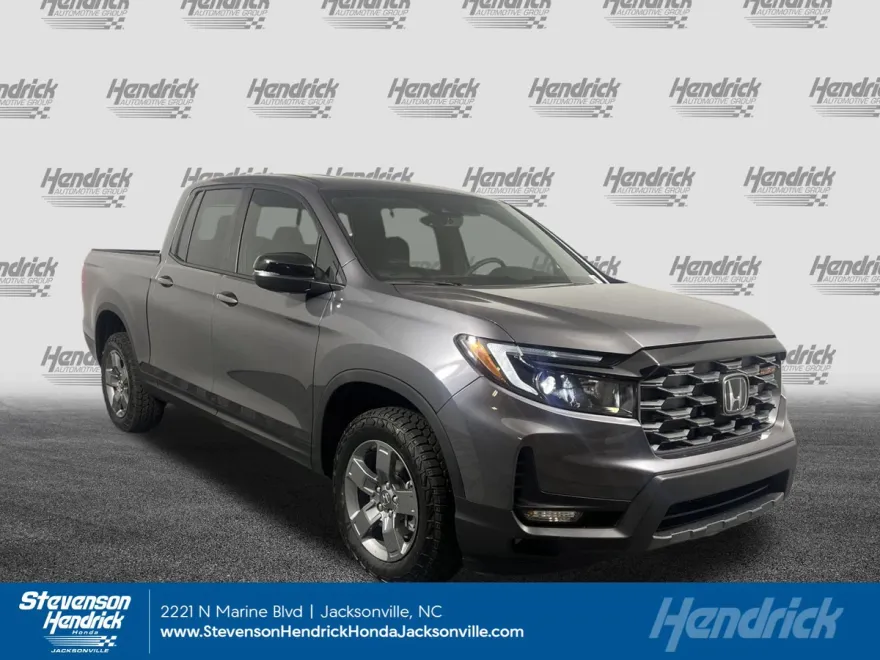 2025 Honda Ridgeline TrailSport photo 1