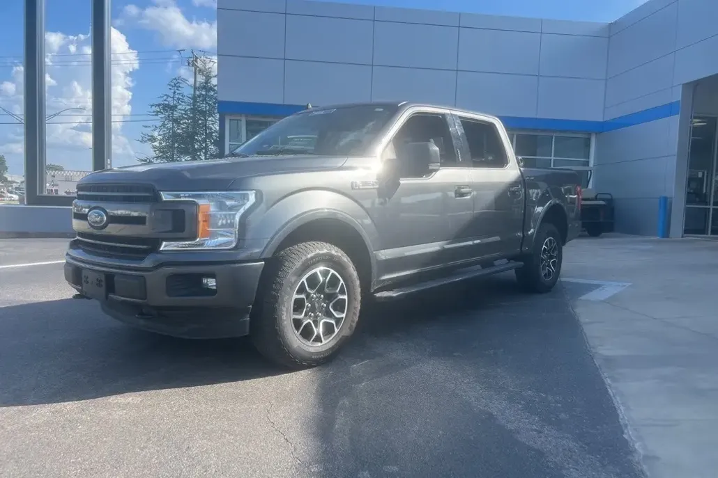 2019 Ford F-150 XLT photo 1