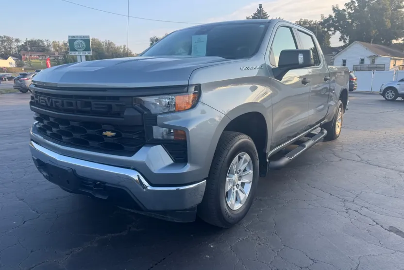 2023 Chevrolet Silverado 1500 photo 1
