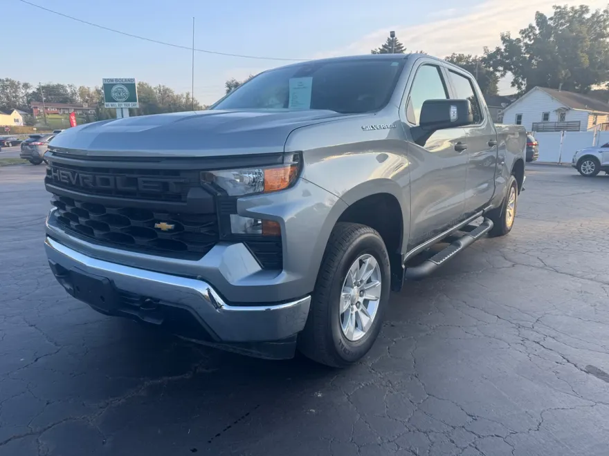 2023 Chevrolet Silverado 1500 photo 1