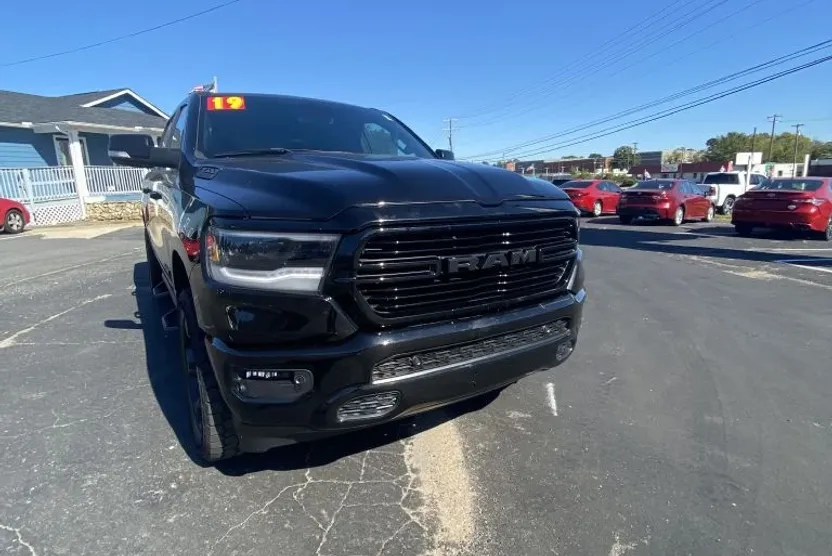 2019 Ram 1500 Big Horn photo 1