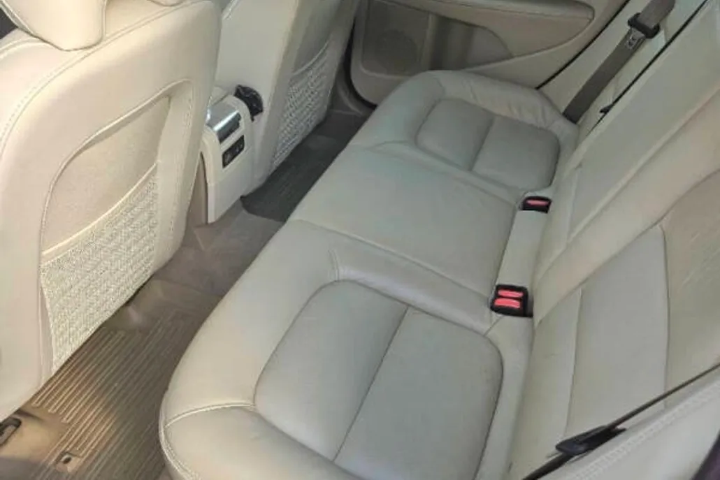 2013 Volvo XC70 T6 photo 1