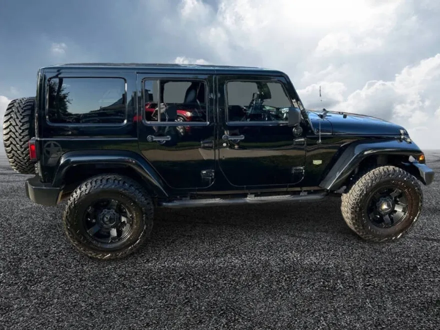 2011 Jeep Wrangler Unlimited Anniversary Edition photo 1