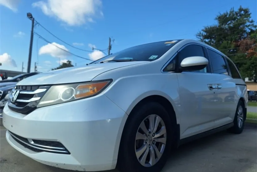 2016 Honda Odyssey EX-L photo 1