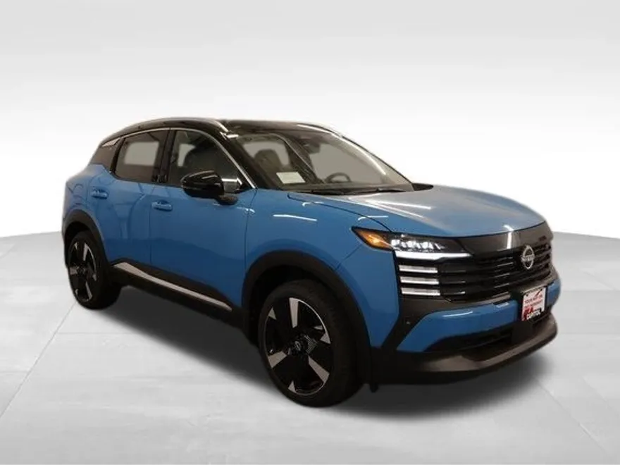 2025 Nissan Kicks SR photo 1