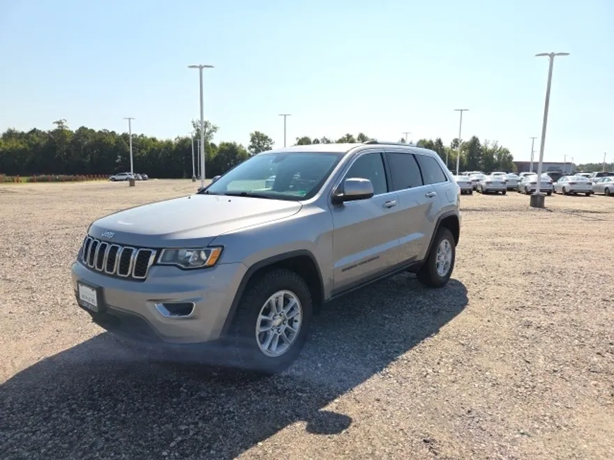 2018 Jeep Grand Cherokee Laredo photo 1