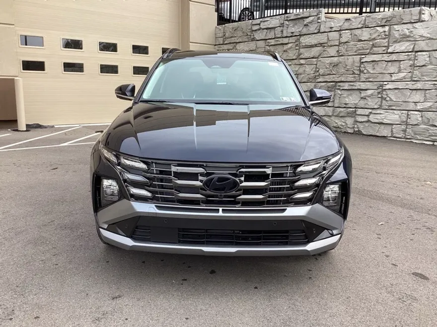 2025 Hyundai Tucson Hybrid Limited photo 1