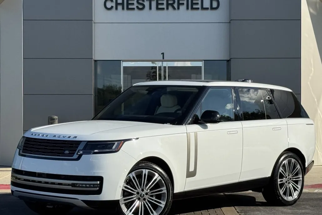 2025 Land Rover Range Rover SE photo 1