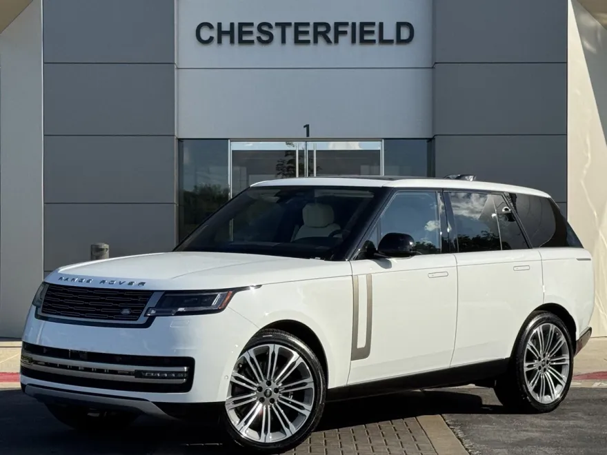 2025 Land Rover Range Rover SE photo 1