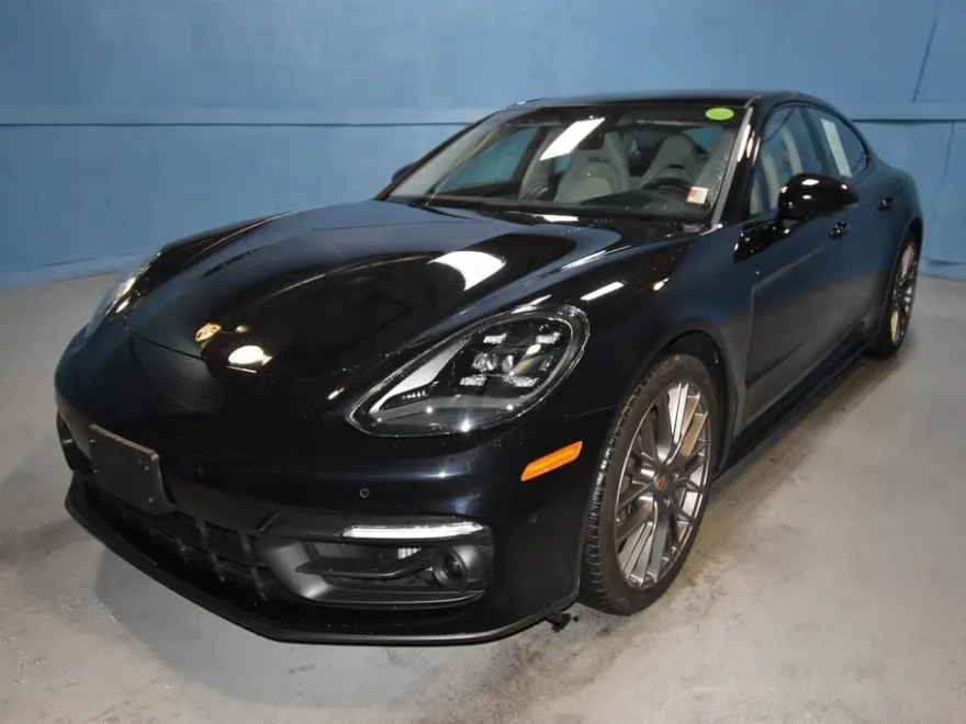 2023 Porsche Panamera Platinum photo 1