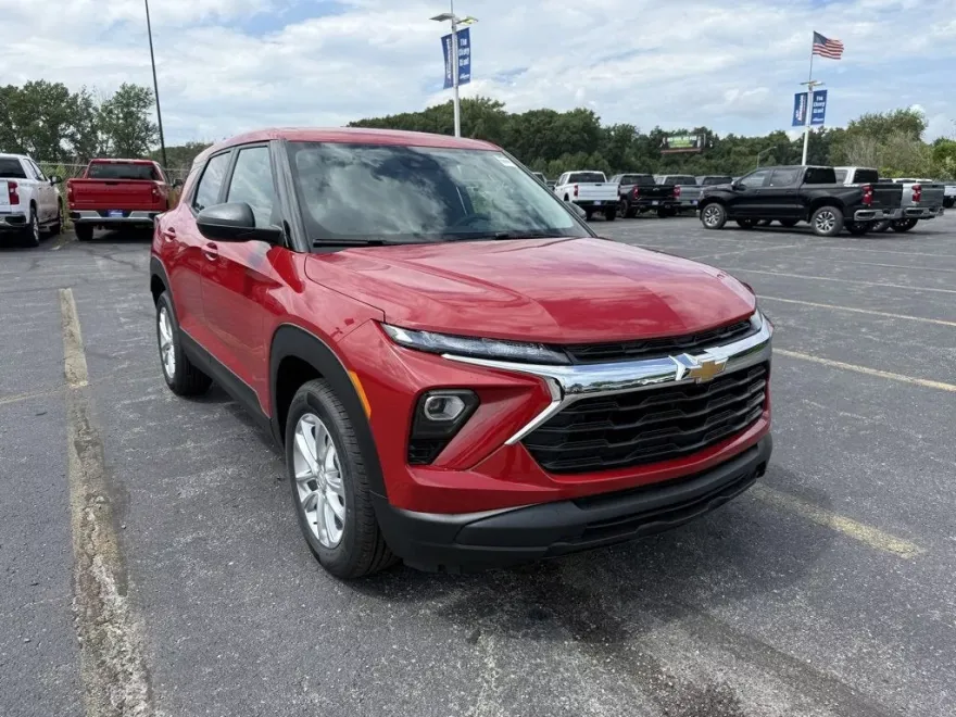 2026 Chevrolet Trailblazer LS photo 1